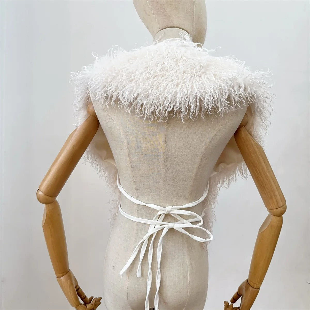 BOND-GIRL FAUX FUR VEST