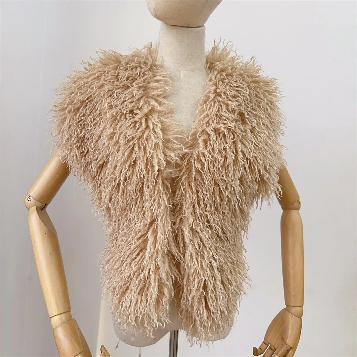 BOND-GIRL FAUX FUR VEST
