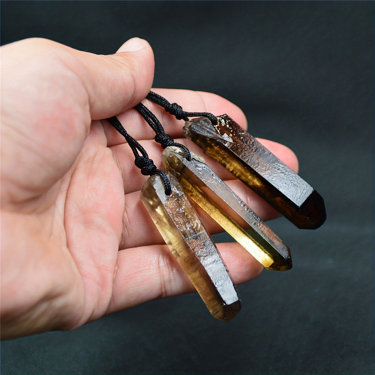CRYSTAL PENDANT