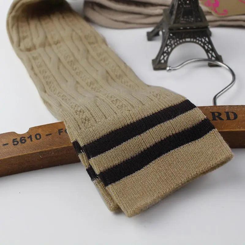 ACADEMIA THIGH HIGH SOCKS