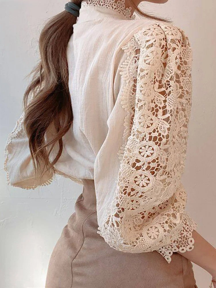 LACE CHIFFON TURTLENECK BLOUSE