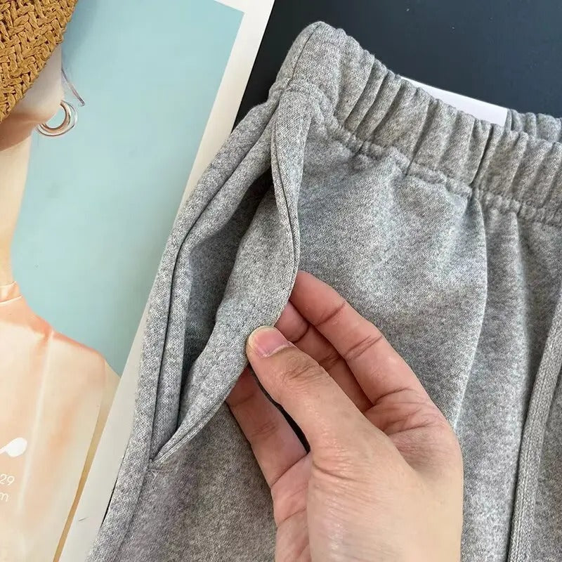 SWEAT SHORTS