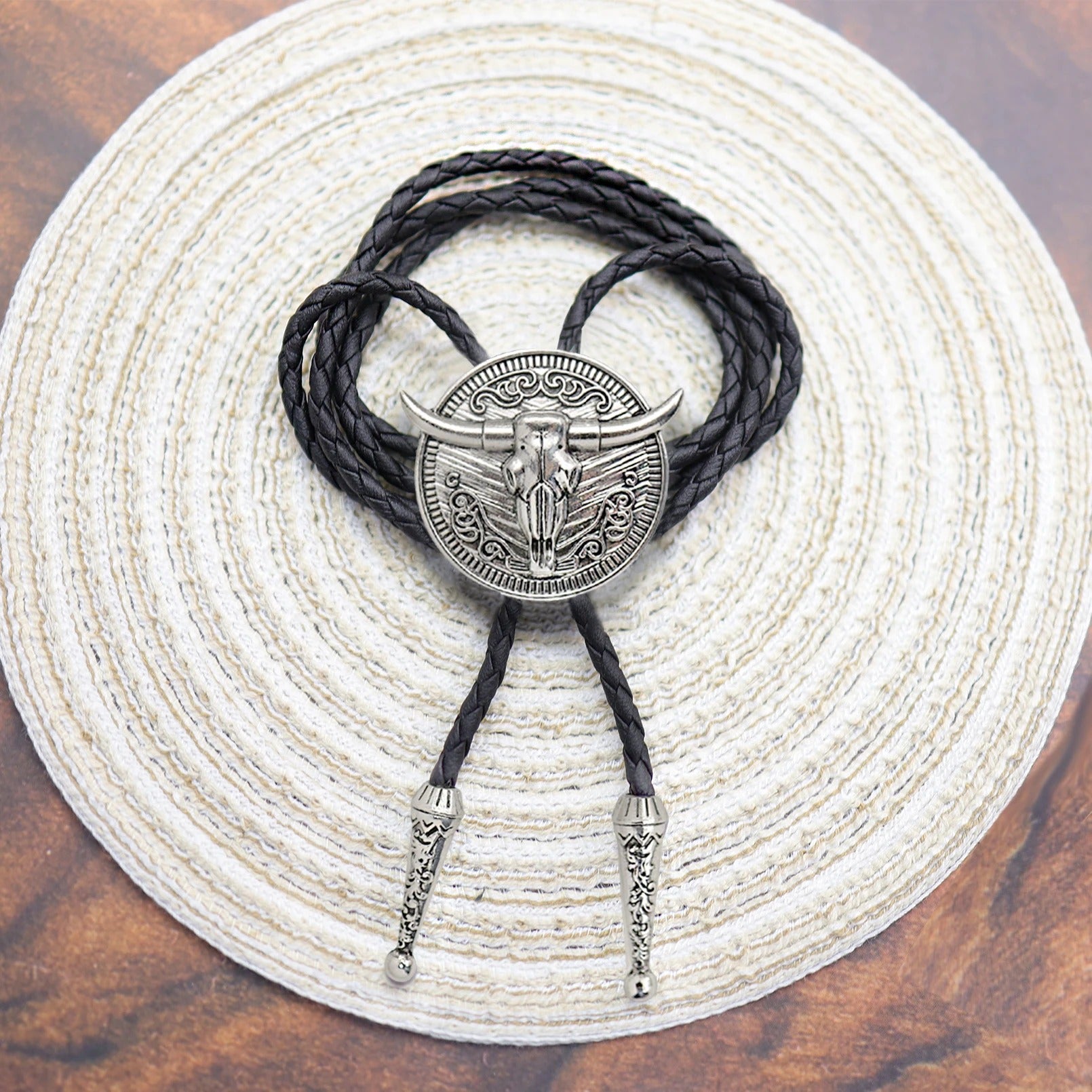 VINTAGE COWBOY BOLO TIE