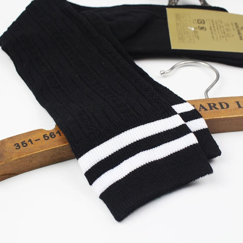 ACADEMIA THIGH HIGH SOCKS